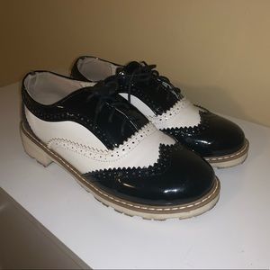 VINTAGE OXFORD SHOES